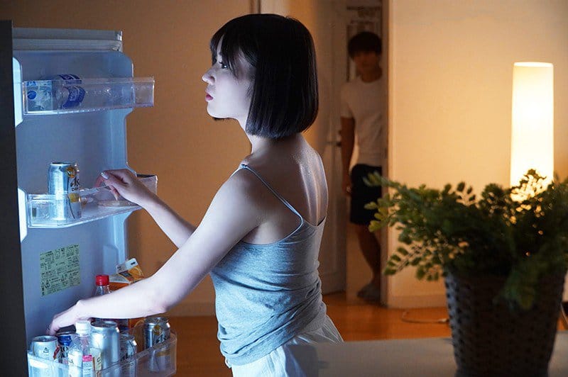 Chị vợ xung đột dữ dội với chồng, chạy sang nhà em gái trú tạm rồi chiếm luôn chồng em gái.