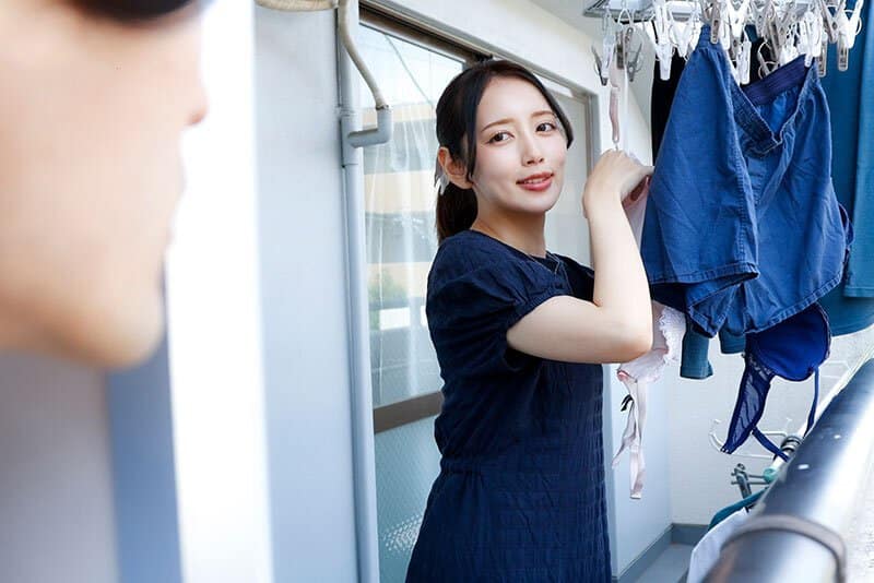 Mối tình ngắn ngủi với cô hàng xóm đã có chồng cạnh bên