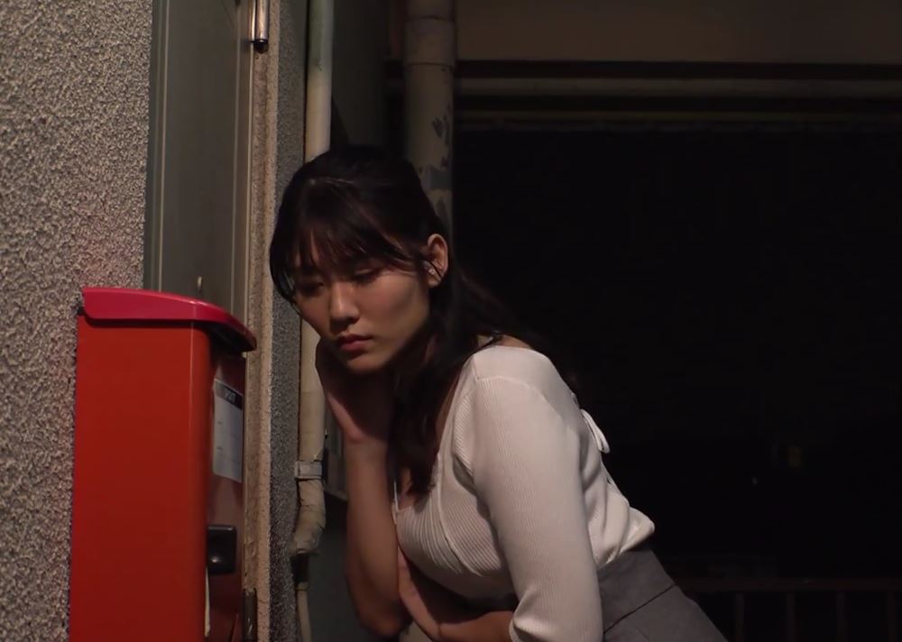 Qua nhà cảnh cáo gã hàng xóm biến thái vì tiếng phim sex đinh tai nhức óc và cái kết sốc tận óc