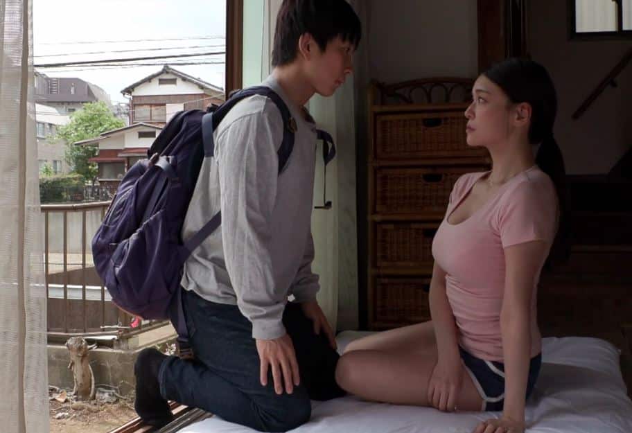 Thanh niên trốn học ở nhà địt chị chủ trọ tốt bụng khi chồng đi vắng